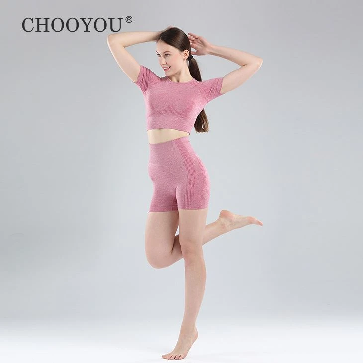 Ayollar uchun tikilgan yoga qisqa qisma yuqori va qisqa to'plam